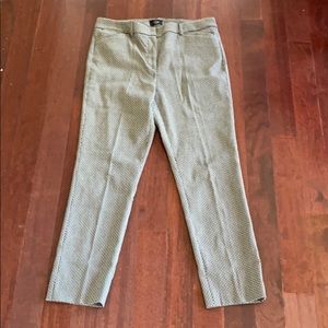 Whitehouse black market black and white pants